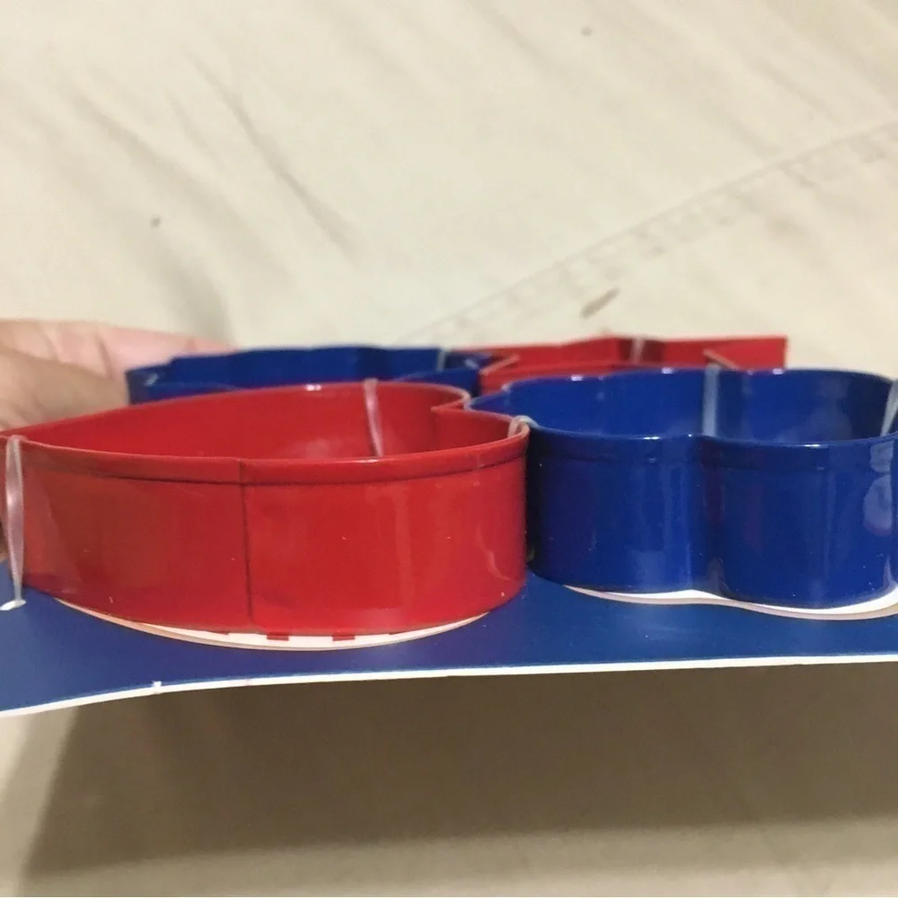 Set of 4 holiday cookie cutters